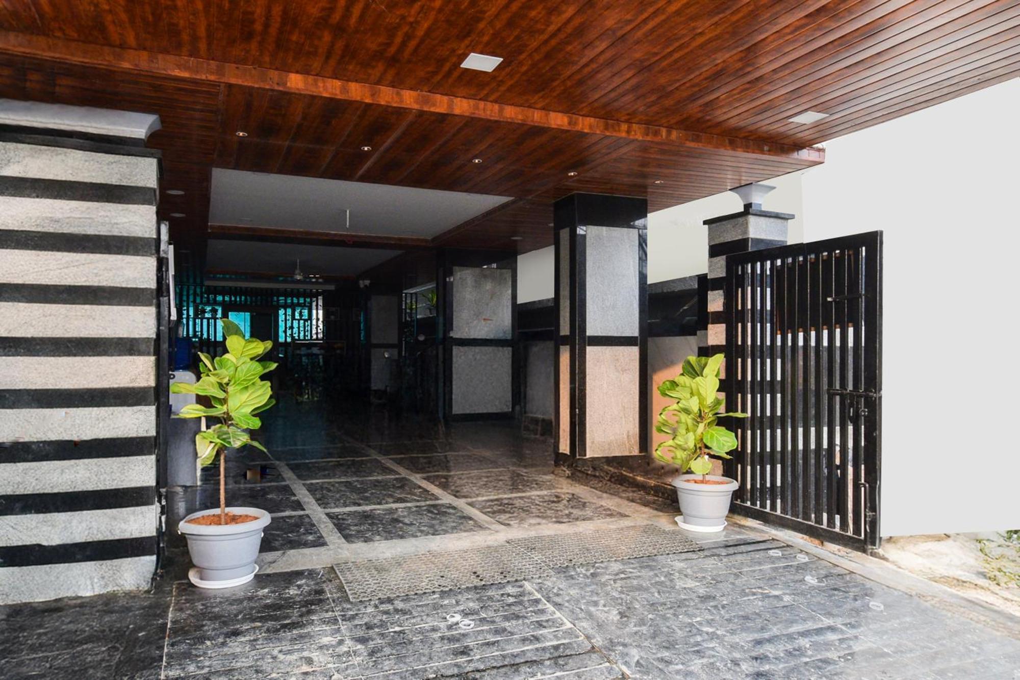 Super Collection O Gachibowli Phase - 1 Near Isb Hotel ภายนอก รูปภาพ