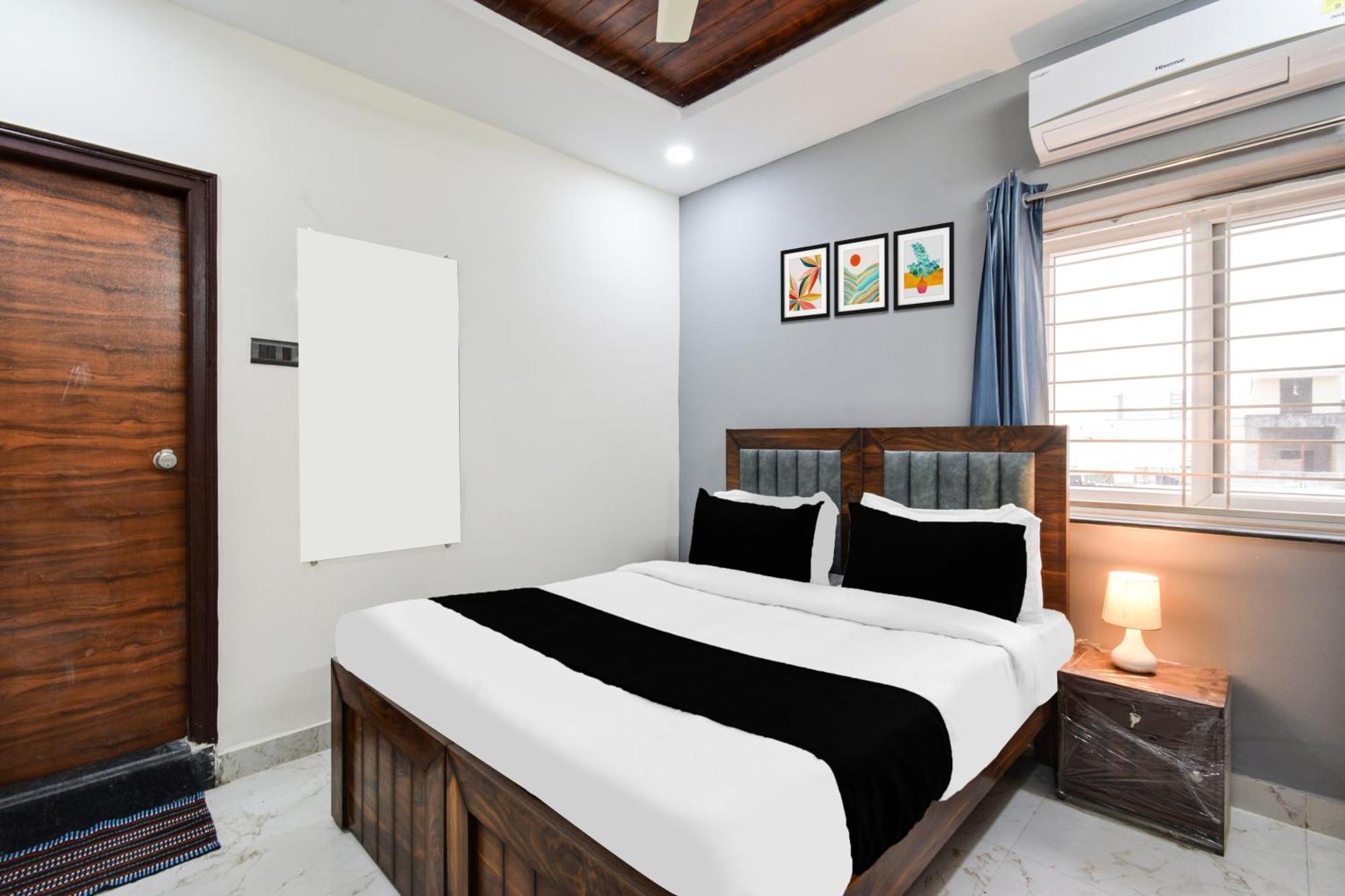 Super Collection O Gachibowli Phase - 1 Near Isb Hotel ภายนอก รูปภาพ