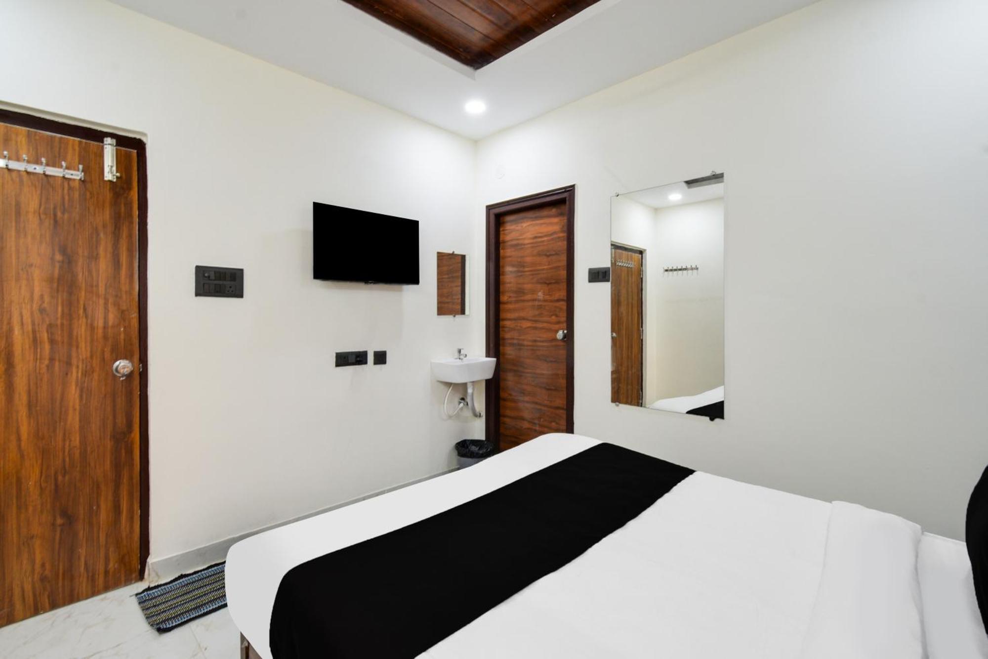 Super Collection O Gachibowli Phase - 1 Near Isb Hotel ภายนอก รูปภาพ